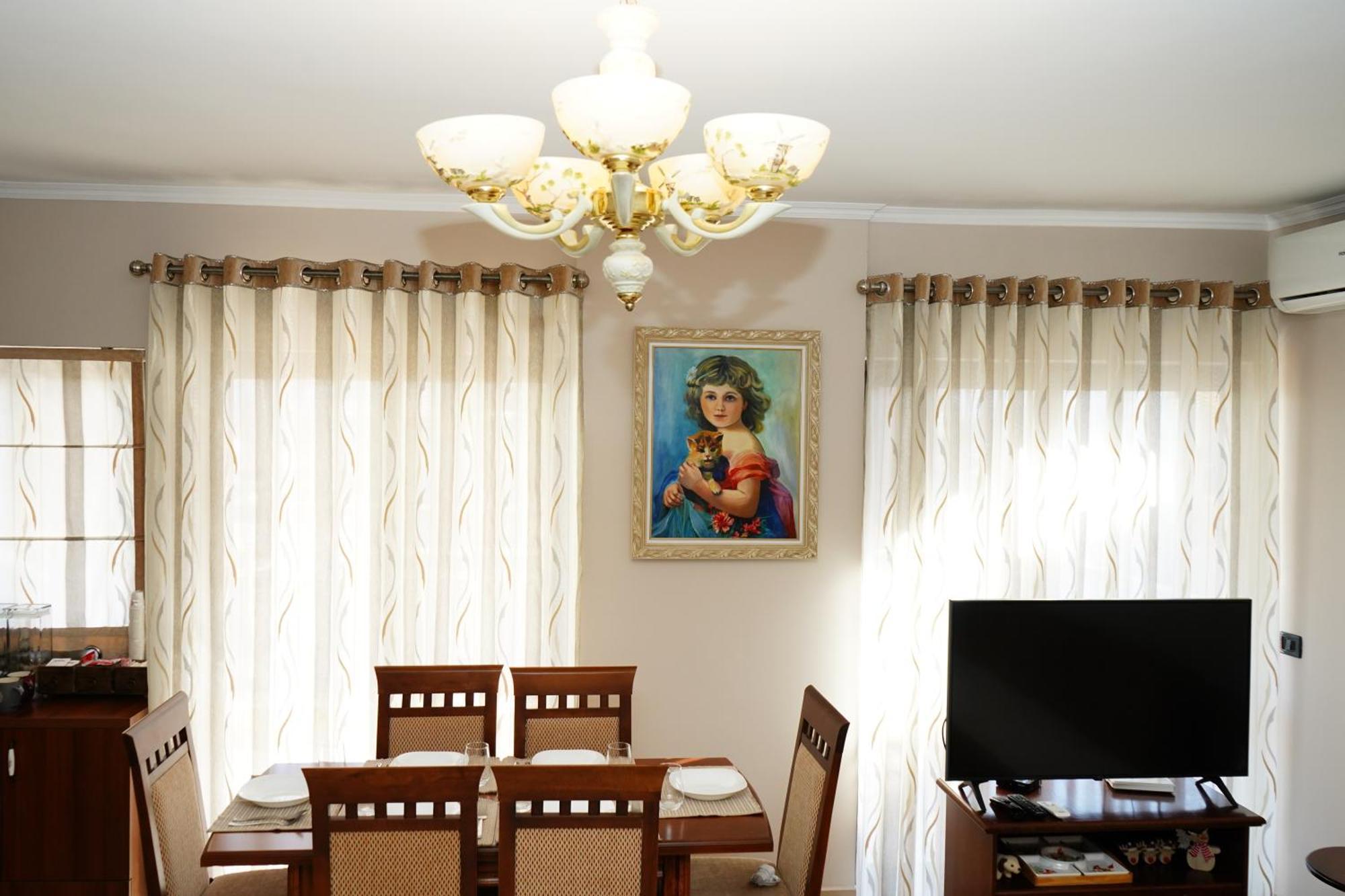 New Bazaar Bliss Apartment ติรานา ภายนอก รูปภาพ