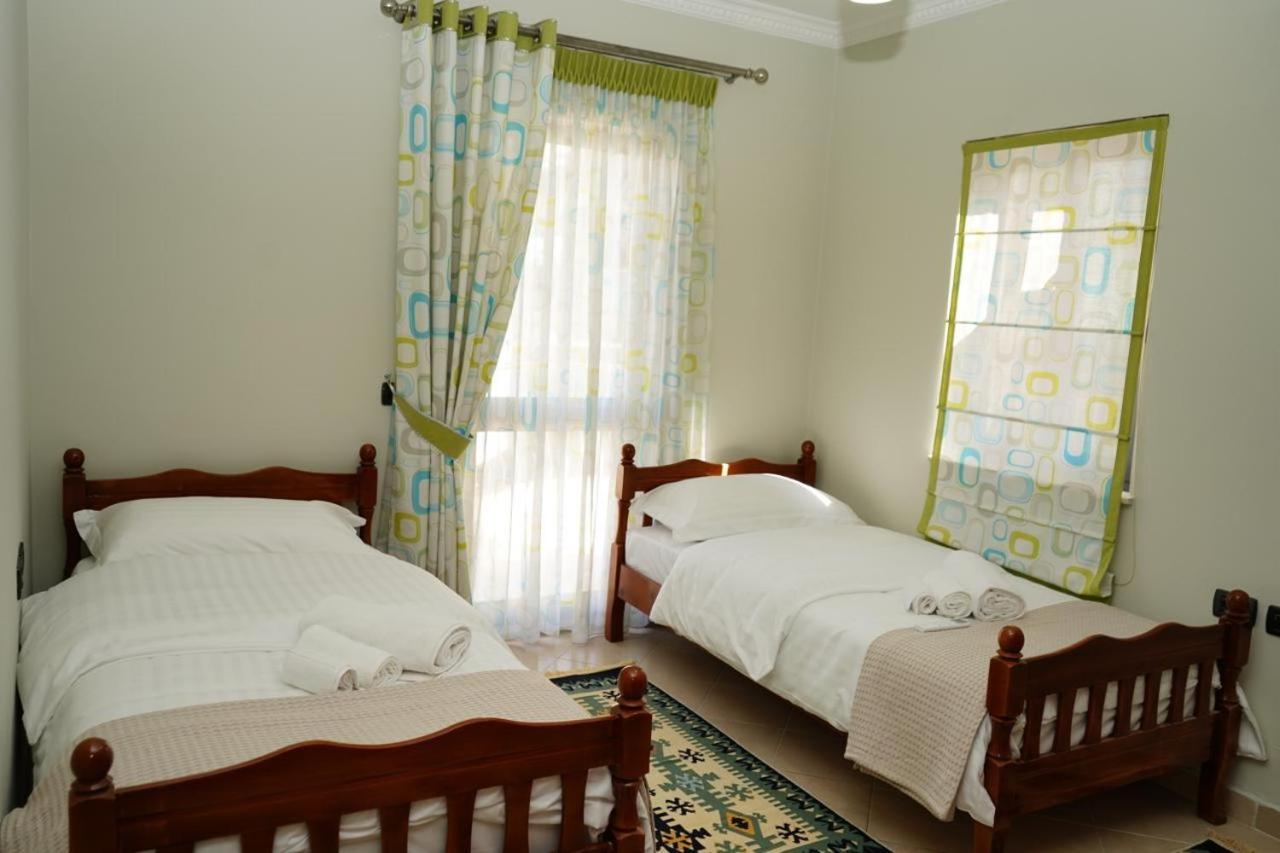 New Bazaar Bliss Apartment ติรานา ภายนอก รูปภาพ